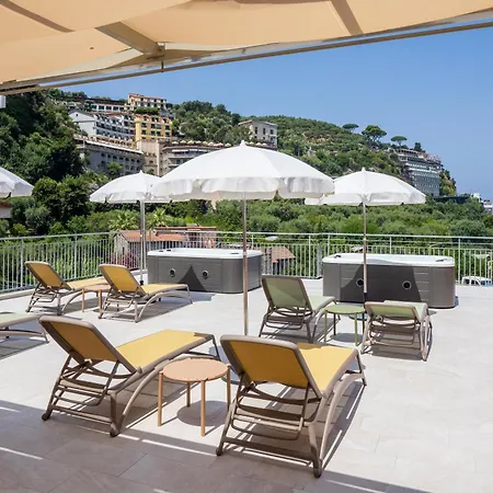 Futura Funky House - De Vivo Realty * 索伦托